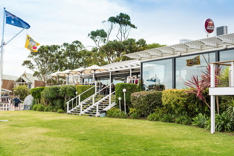 Metung Hotel - Melbourne Tourism 0