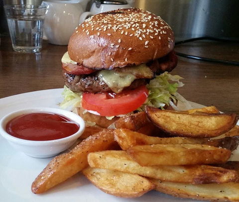 Kardinia Outlet Cafe - Melbourne Tourism 0