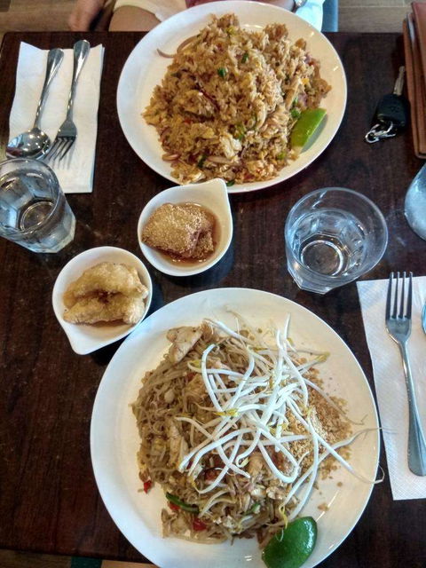 Thai Nakonlanna - Melbourne Tourism 0
