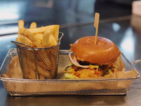 24 Seven Cafe - Melbourne Tourism 1