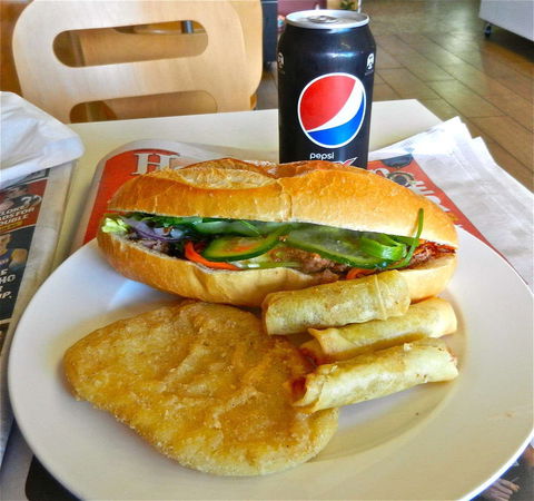 VN Wrap 'n' Roll - Sunshine North - Melbourne Tourism 0