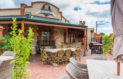 Normanville Hotel - Melbourne Tourism 0