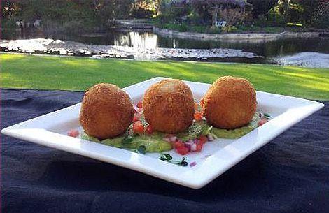 Ramon's At Willow Pond - Melbourne Tourism 9