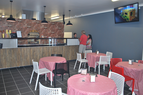 NT Pizza Co - Melbourne Tourism 0