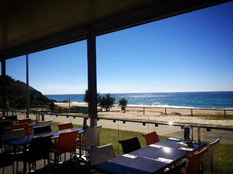 North Burleigh Surf Life Saving Club - Melbourne Tourism 0