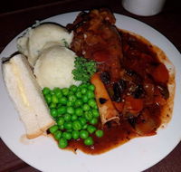 The Hideaway Station Hotel - Melbourne Tourism