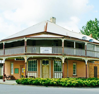 The Victoria Hotel Hinton - Melbourne Tourism