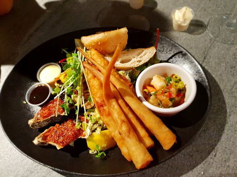 Noosa Heads Surf Club - Melbourne Tourism 0