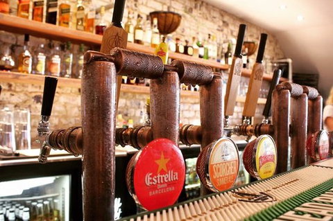 The Sticky Wicket Bar - Melbourne Tourism 0