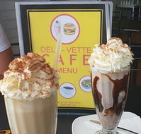 Dell- Vette Cafe