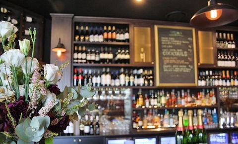 The Robertson Hotel Dining Room - Melbourne Tourism 5