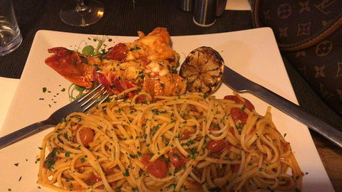 Amore - Melbourne Tourism 0
