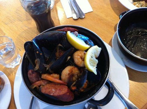 Henley Beach Hotel - Melbourne Tourism 0