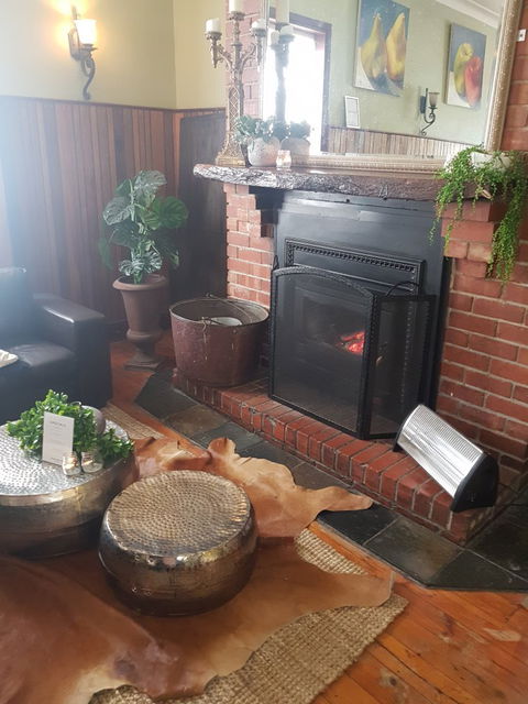Inglewood Inn - Melbourne Tourism 9