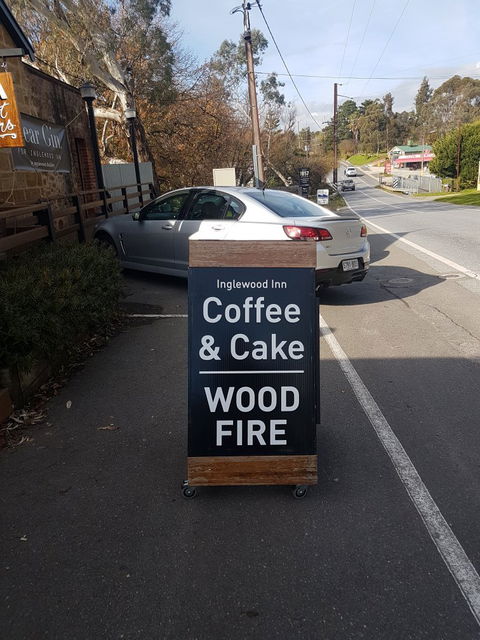 Inglewood Inn - Melbourne Tourism 1