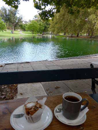 Arnies - Melbourne Tourism 0