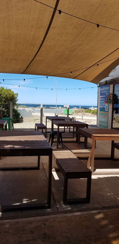 Marion Bay Tavern - Melbourne Tourism 4