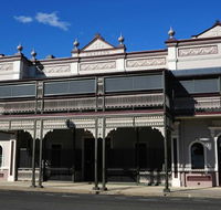 Warwick Hotel - Melbourne Tourism