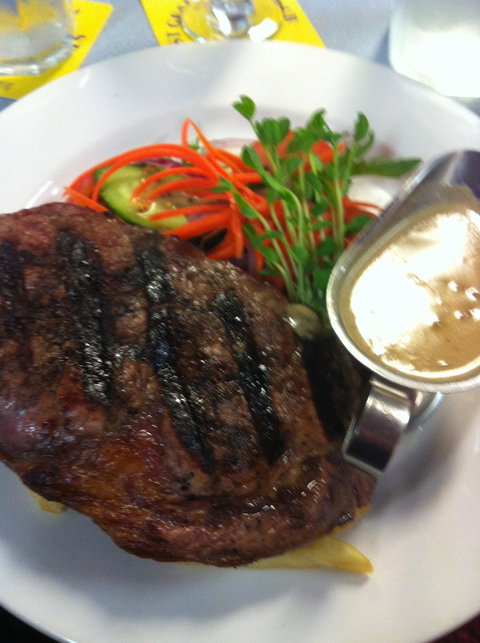 St George RSL - Melbourne Tourism 6