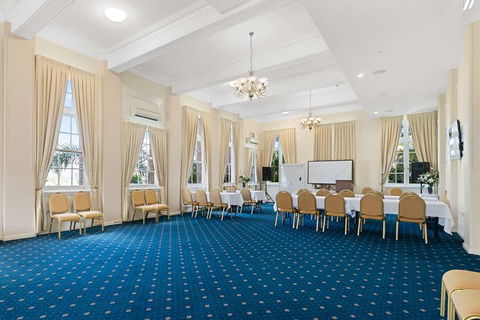 Quality Hotel Regent Rockhampton - Melbourne Tourism 12