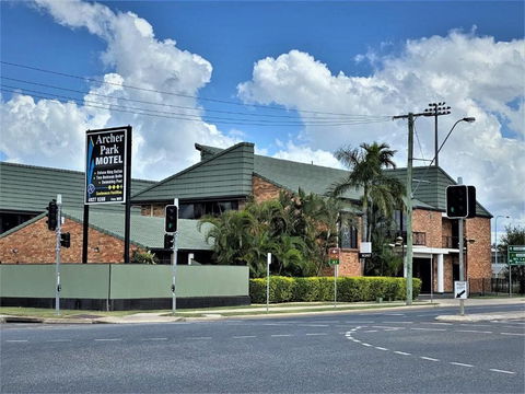 Archer Park Motel - Melbourne Tourism 0