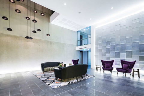 Avenue Hotel Canberra - Melbourne Tourism 1