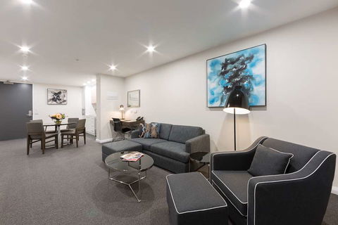 Avenue Hotel Canberra - Melbourne Tourism 5