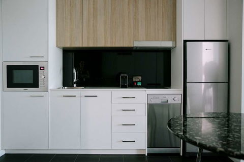 Avenue Hotel Canberra - Melbourne Tourism 7