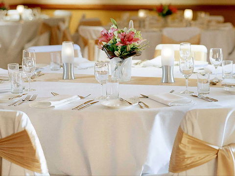 Novotel Canberra - Melbourne Tourism 6