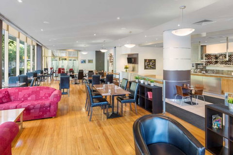 Nesuto Canberra Apartment Hotel - Melbourne Tourism 7