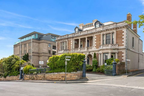 Lenna Of Hobart - Melbourne Tourism 3