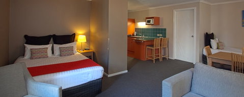 Quest Waterfront Serviced Apartments - Melbourne Tourism 2