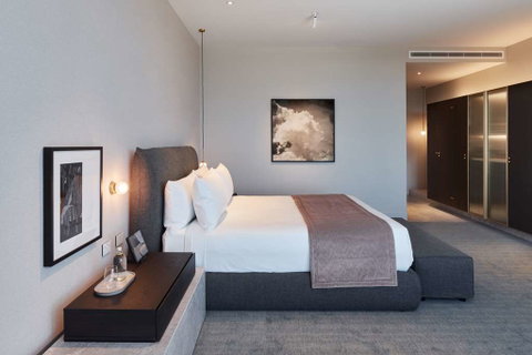 Eos by SkyCity - Melbourne Tourism 6