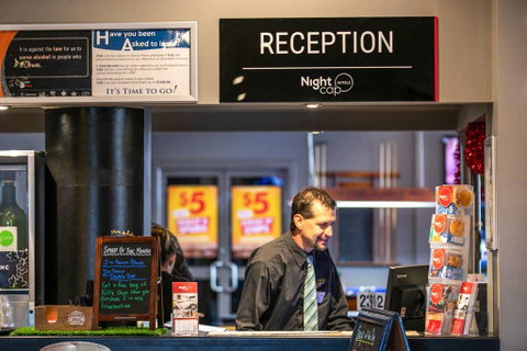 Nightcap at Hendon Hotel - Melbourne Tourism 1