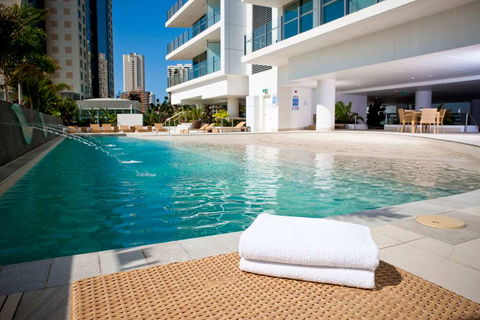 Wyndham Surfers Paradise Resort - Melbourne Tourism 10