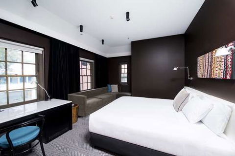 Peppers Gallery Hotel, Canberra - Melbourne Tourism 8