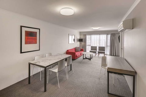 Adina Serviced Apartments James Court - Melbourne Tourism 5