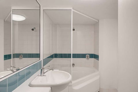 Adina Serviced Apartments James Court - Melbourne Tourism 11