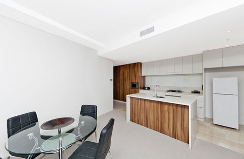 Astra Canberra Manhattan - Melbourne Tourism 15