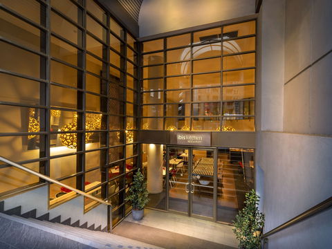 Ibis Hotel - Melbourne Tourism 2