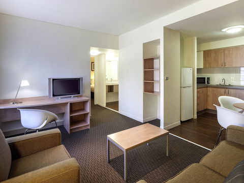 Ibis Hotel - Melbourne Tourism 8