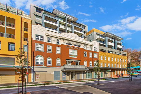 Terminus Apartment Hotel, Ascend Coll - Melbourne Tourism 0