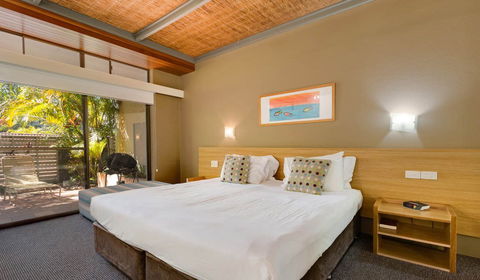 Nautilus Beachfront Villas & Spa - Melbourne Tourism 1