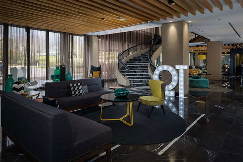 QT Canberra - Melbourne Tourism 2