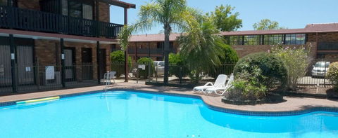 Maclin Lodge - Melbourne Tourism 1