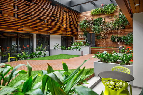 Jasper Hotel - Melbourne Tourism 1