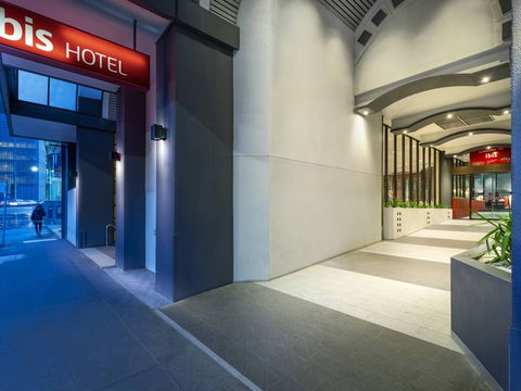 Ibis Hotel - Melbourne Tourism 0