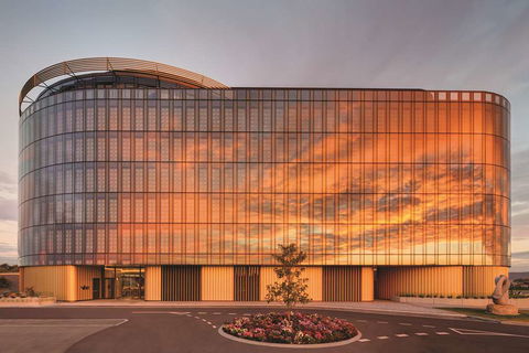 Vibe Hotel Canberra Airport - Melbourne Tourism 1