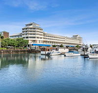 Shangri-La Hotel The Marina - Melbourne Tourism