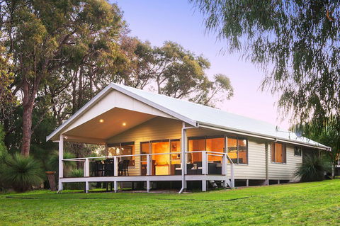 Acacia Chalets Margaret River - Melbourne Tourism 0